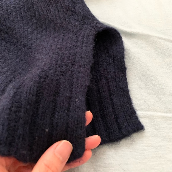 NWOT aerie turtleneck sweater - Picture 3 of 6